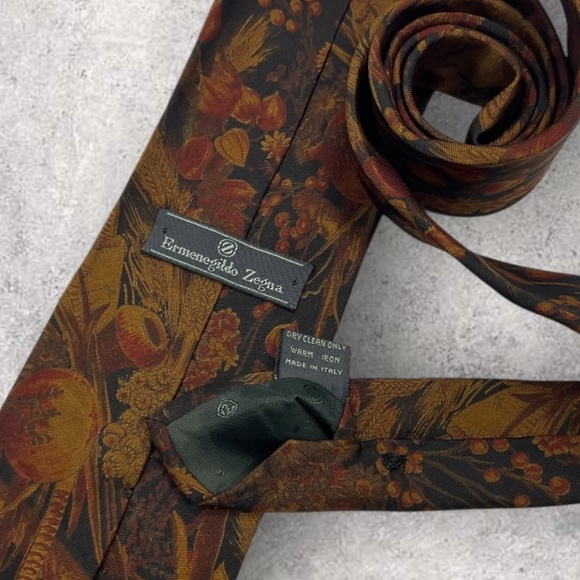 ERMENEGILDO ZEGNA Black/Burgundy/Beige Floral Leaf Silk LUXURY Tie ITALY - Picture 3 of 6